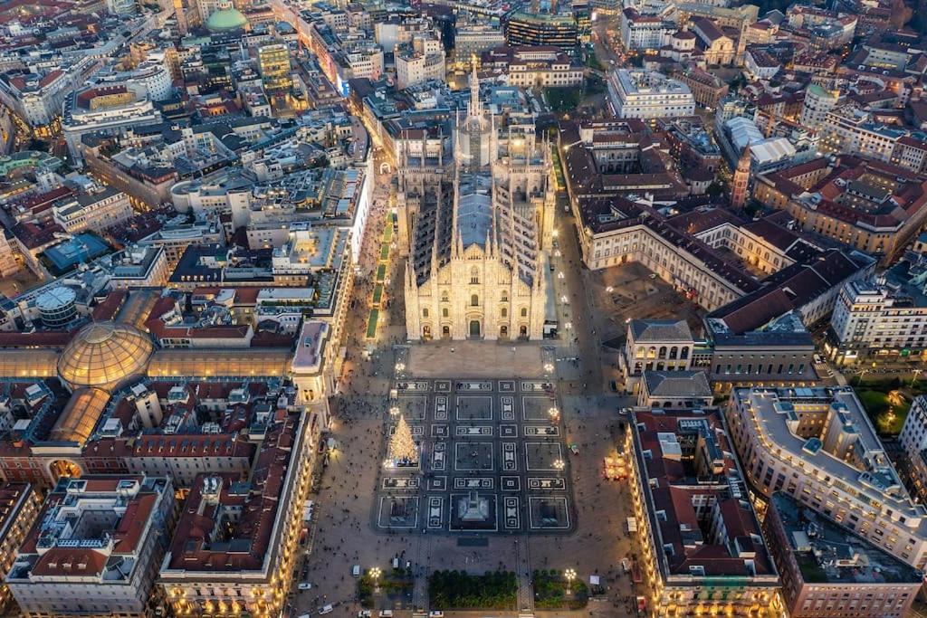 Duomo-Central Station Self Check-In In The City Milaan Buitenkant foto
